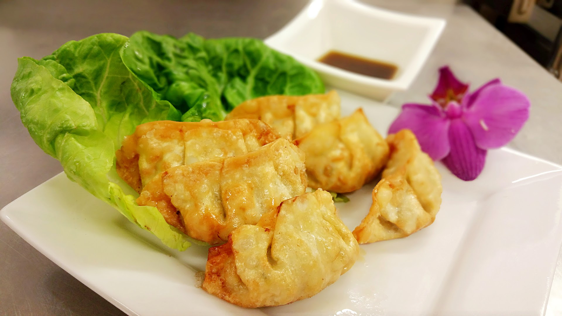 The Gourmet Inn · Photos 2